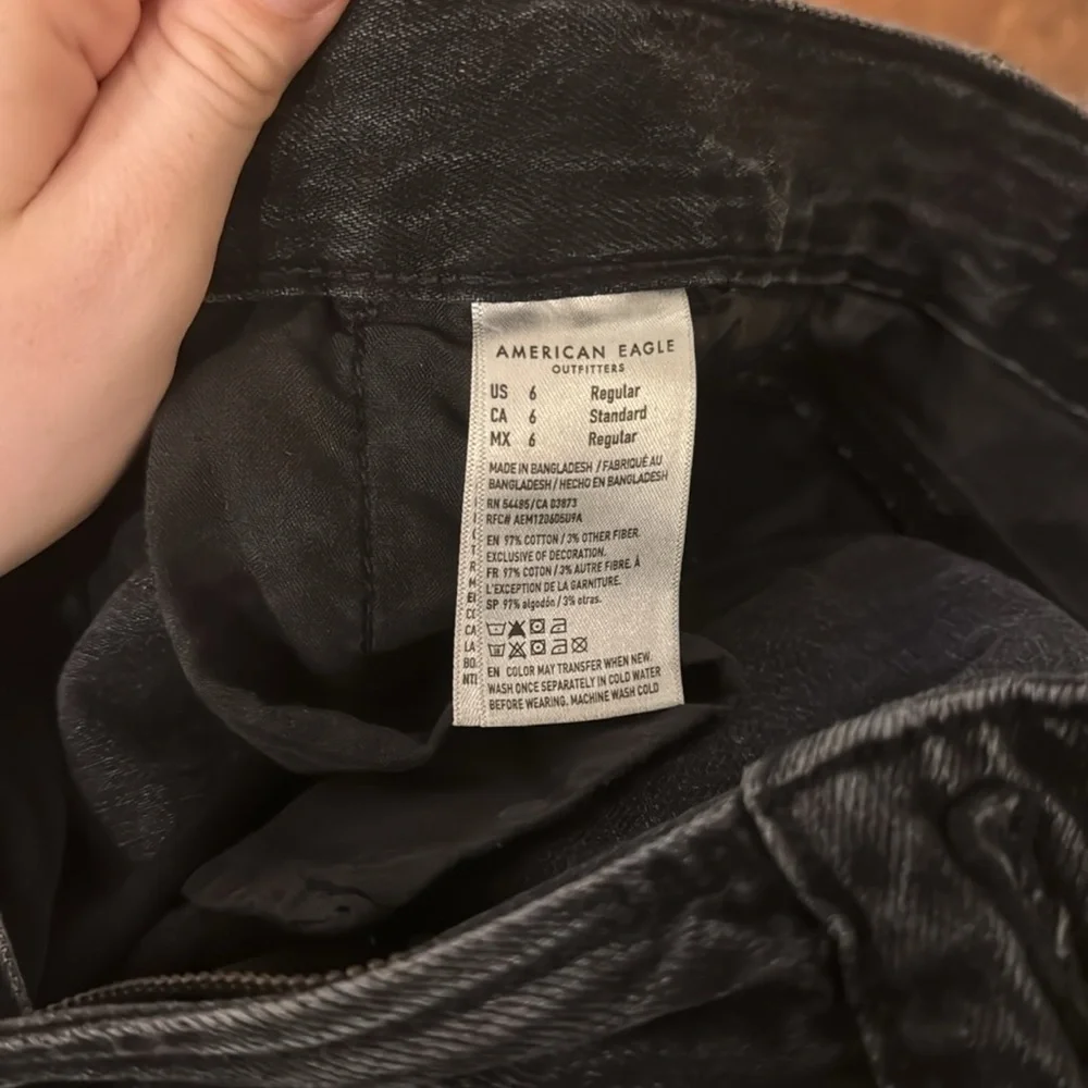 American Eagle Outfitters Black Denim Jeans - Picture 2 of 2